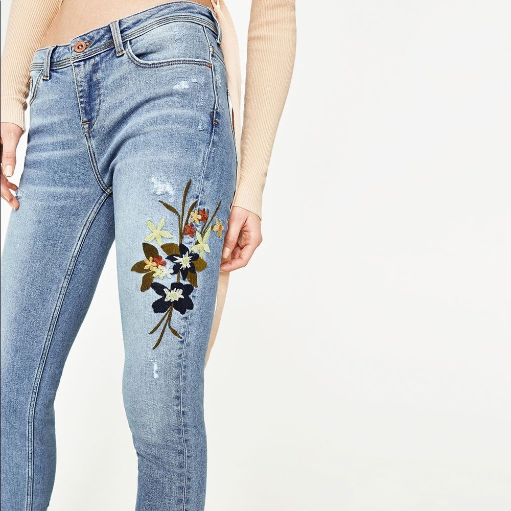 Zara embroidered distressed skinny jeans